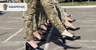 Скандал з військовим парадом на підборах: нардепки подарували міністру  оборони туфлі (фото) - Хмарочос